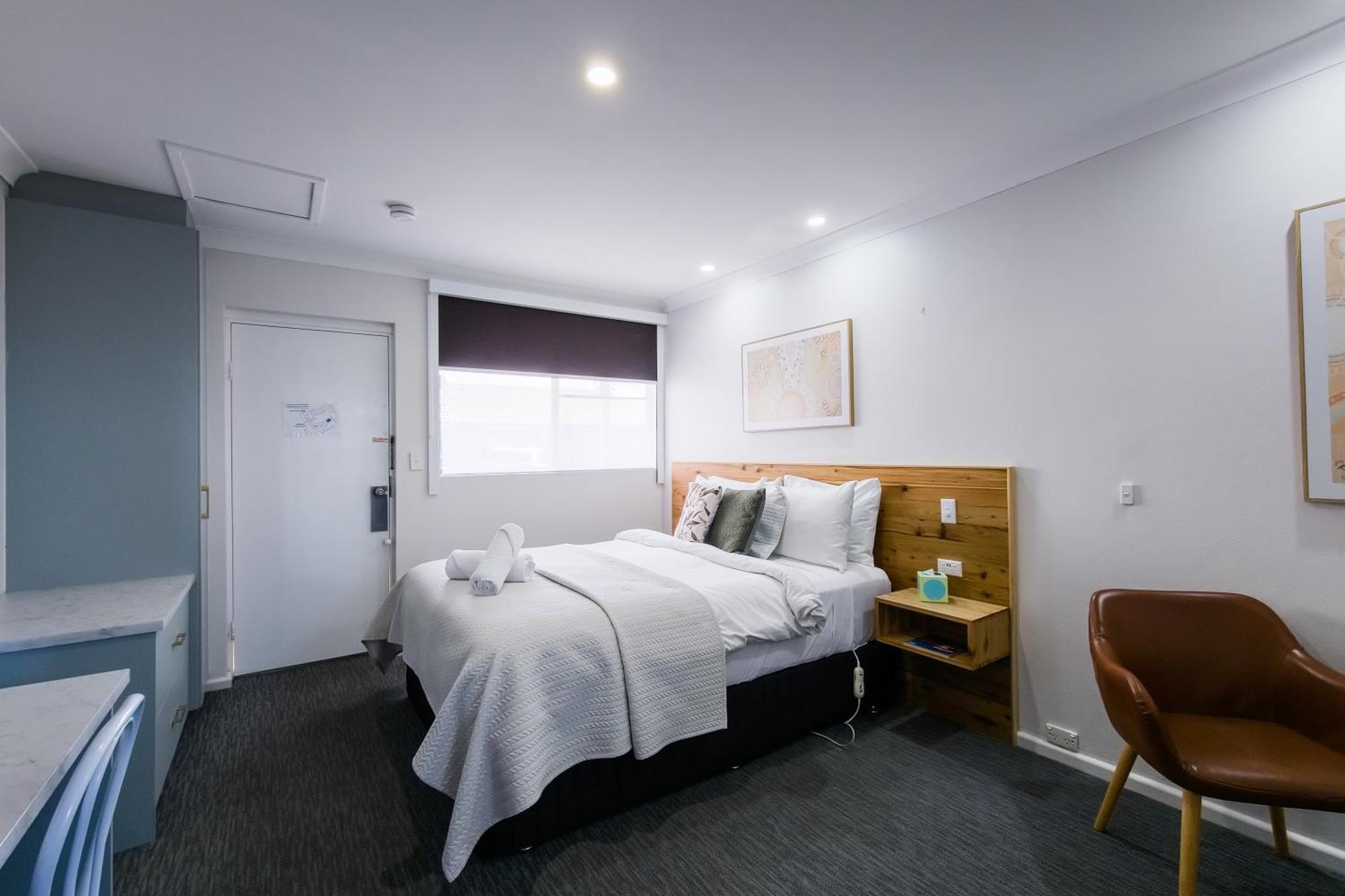 Roydons Motor Inn Tamworth Exteriör bild