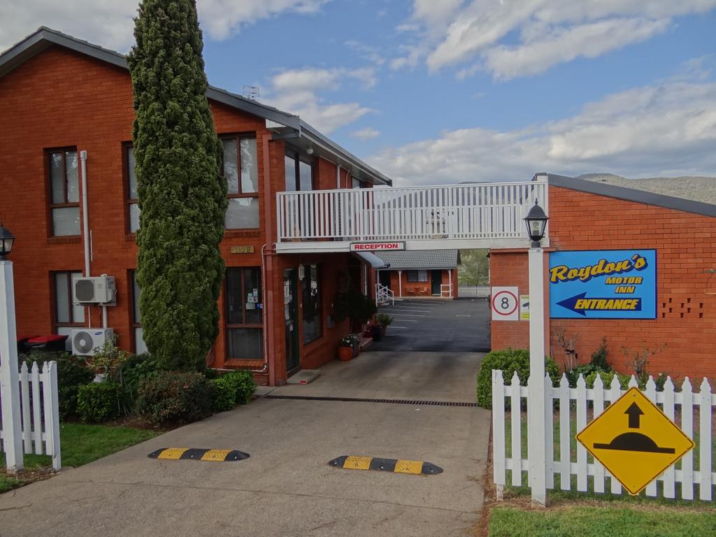 Roydons Motor Inn Tamworth Exteriör bild
